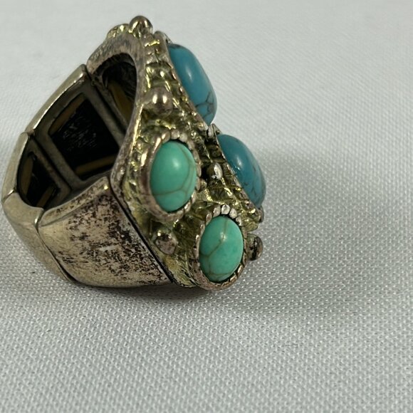 Chunky Silver Tone Faux Turquoise Statement Ring Size 8 Southwestern - Picture 8 of 9